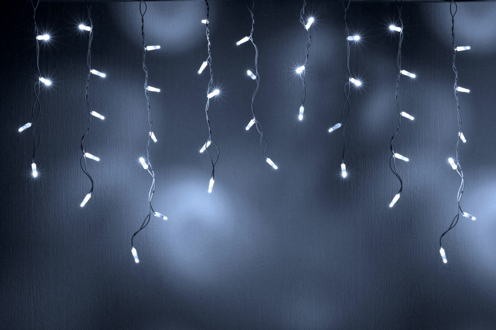 Светодиодная бахрома 108 холодных белых LED ламп, 3*0.6 м., 220В, мерцание, белый провод ПВХ, Teamprof (TPF-i3*0.6F-CW/W)