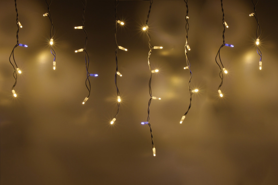 Светодиодная бахрома 108 теплых белых LED ламп, 3*0.6 м., 220В, мерцание, белый резиновый провод, Teamprof (TPF-i3*0.6F-RW/WW)
