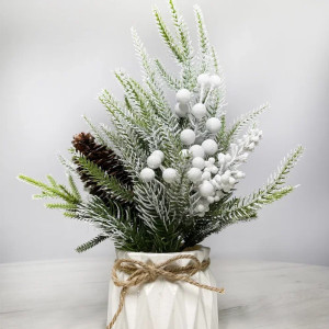Новогодняя настольная композиция с белыми ягодами и шишкой 35 см., Christmas DeLuxe (89295)