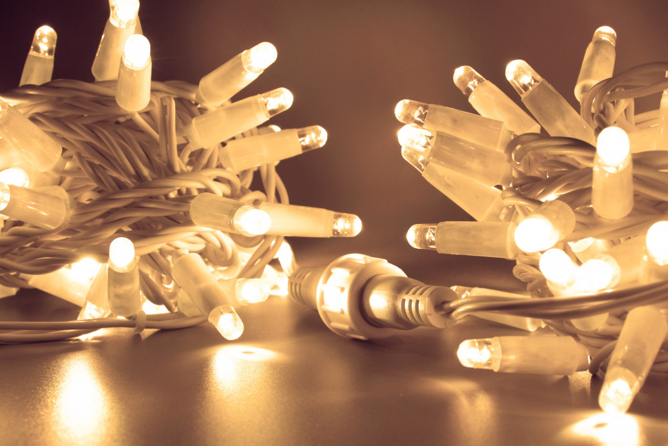 Светодиодная нить 100 теплых белых LED ламп, 10 м., 220В, статика, белый провод ПВХ, Teamprof (TPF-S10C-220V-CW/WW)