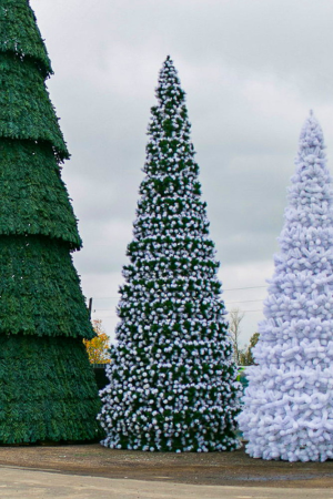  Уличная сосна Евро-2 зеленая c белыми кончиками 30 м., каркасная, Леска, Green Trees (GT30EVLESWK)