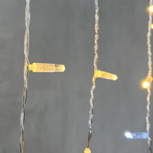 Светодиодная бахрома с колпачком 3,2*0,9 м., 180 теплых белых LED ламп, мерцание, прозрачный провод ПВХ, IP65, LTC (PIL180BLWCAP-10-2WW)