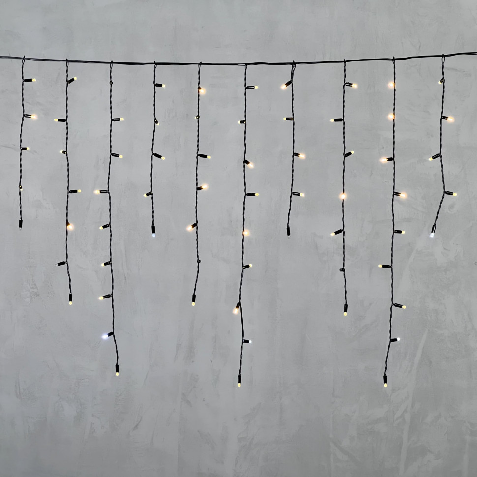 Светодиодная бахрома с колпачком 3,2*0,9 м., 180 теплых белых LED ламп, мерцание, черный провод ПВХ, IP65, LTC (PIL180BLWCAP-11-2WW)